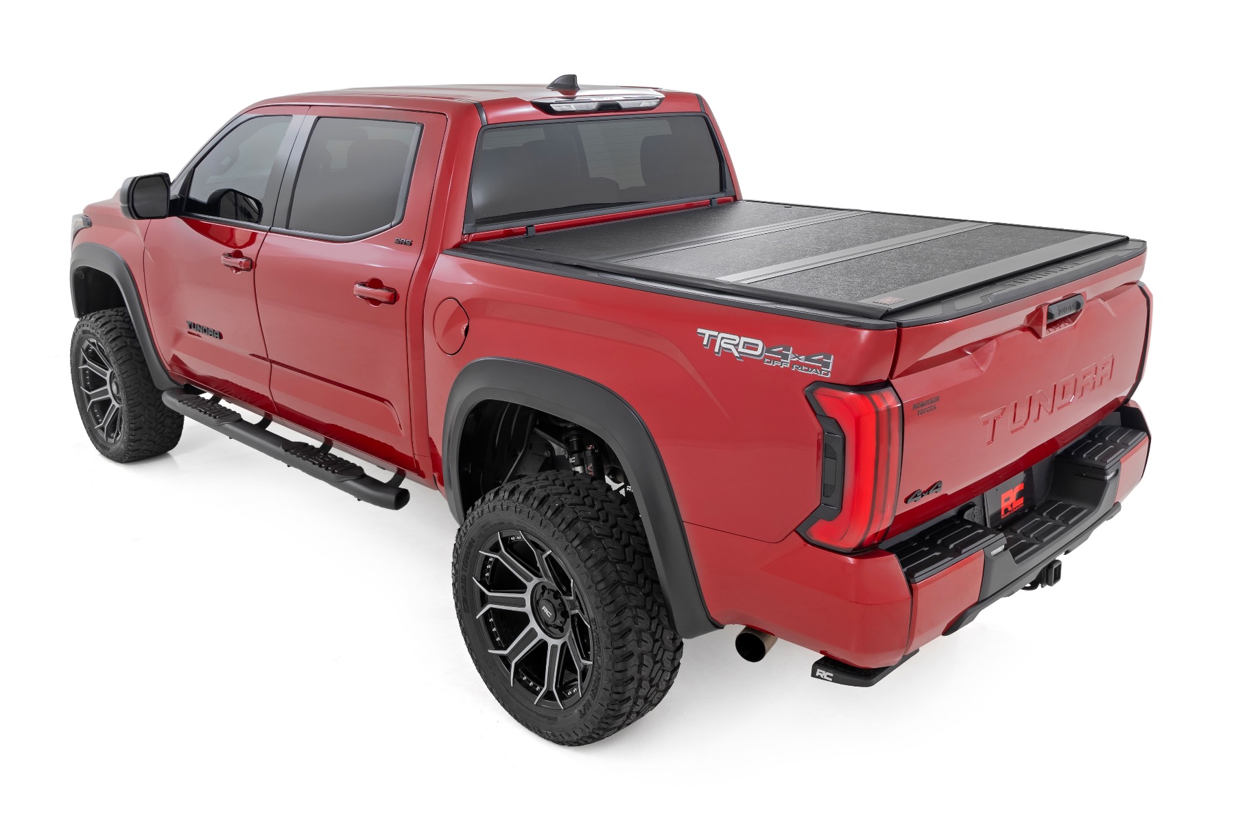 Hard Low Profile Bed Cover | 5'7" Bed | Cargo Mgmt | Toyota Tundra (22 ...